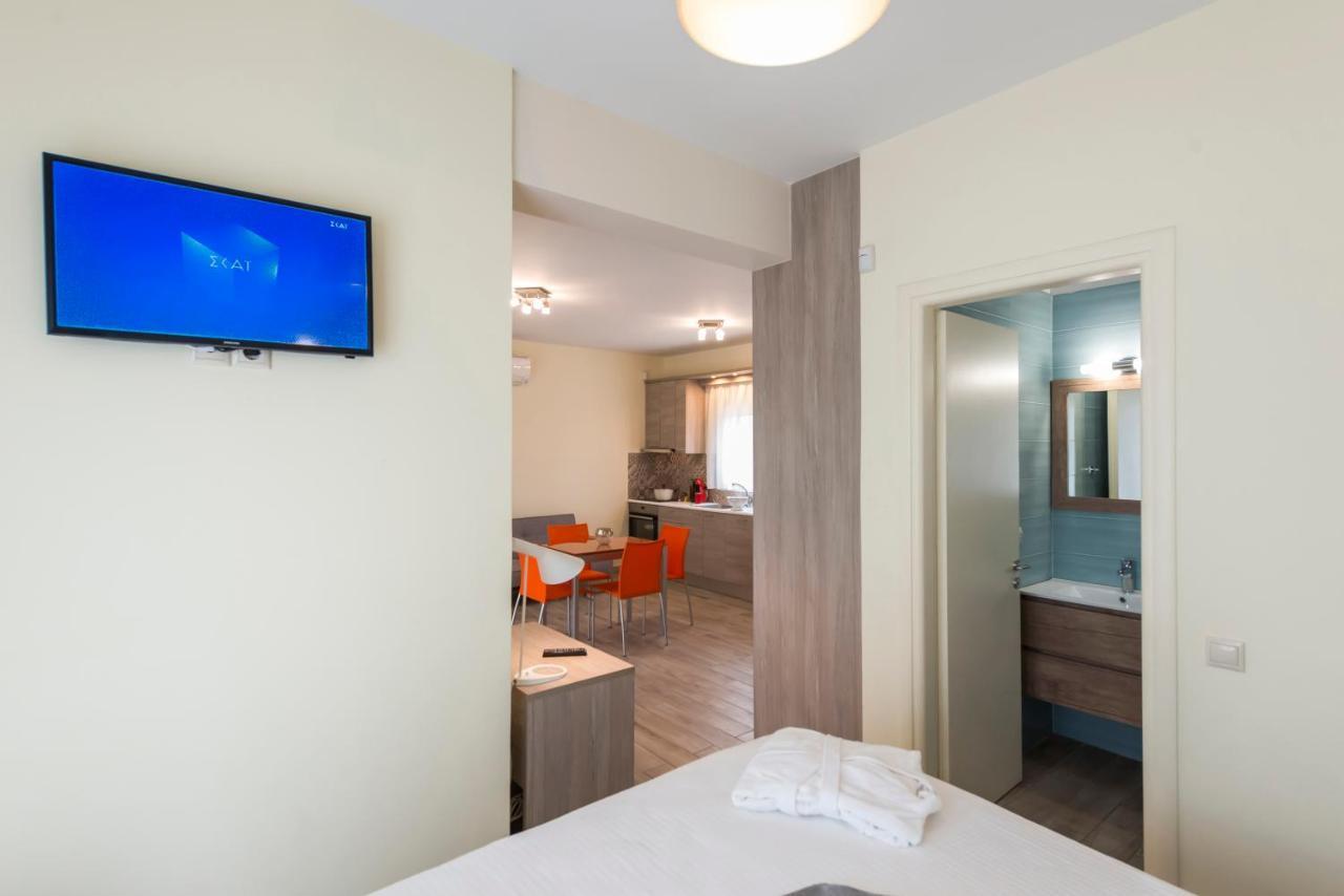 Venus Villa With Private Pool, 2Min To The Beach Finikounta Exterior foto