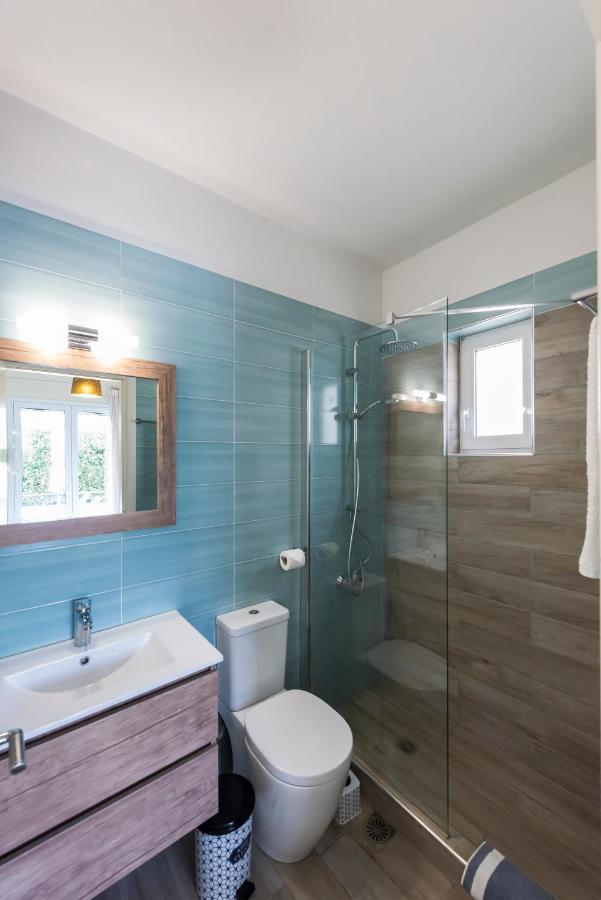 Venus Villa With Private Pool, 2Min To The Beach Finikounta Exterior foto